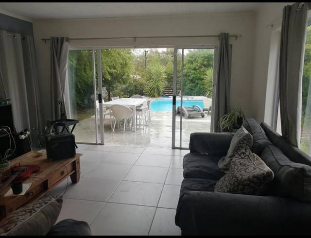 4 BEDROOM HOUSE FOR SALE IN SANDBAAI